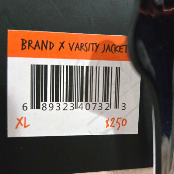 BrandX Sz XL Philly Distressed Varsity Limited Edition Jacket & Jersey Set - Picture 2 of 16